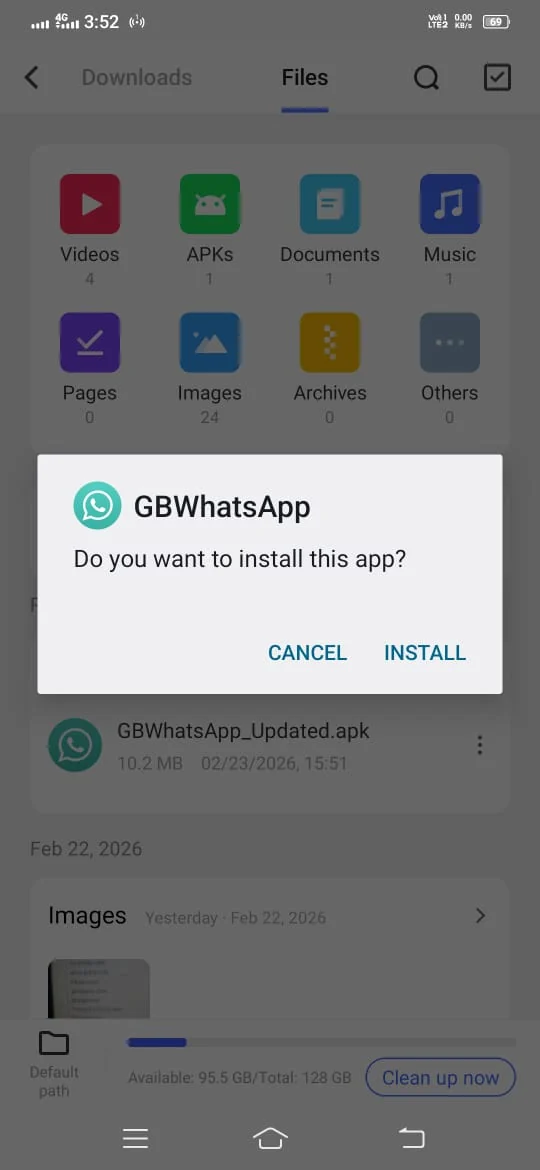 Hide Second Tick GB WhatsApp screenshot